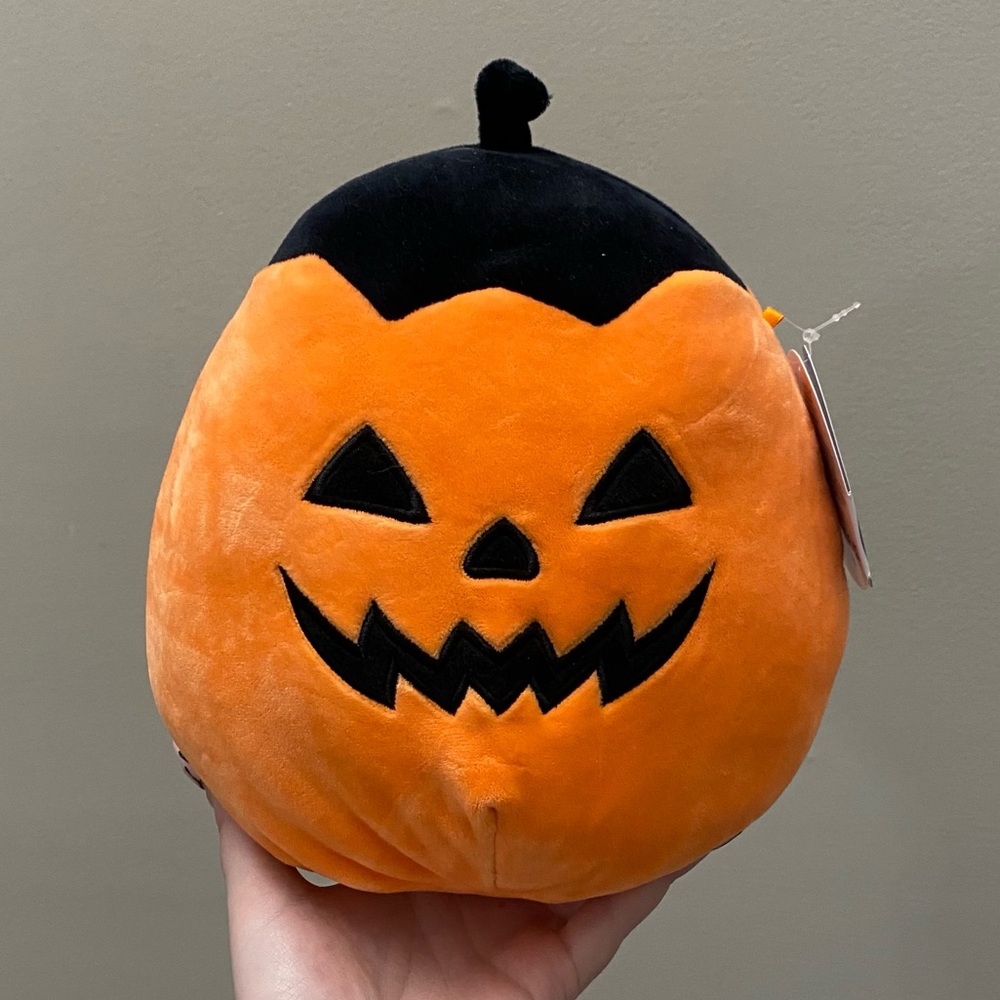 Squishmallow (NWT) 8” Paige the pumpkin Halloween plush teddy bear